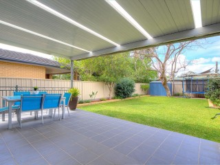 View profile: 4 Bedrooms! 2 Bathrooms!