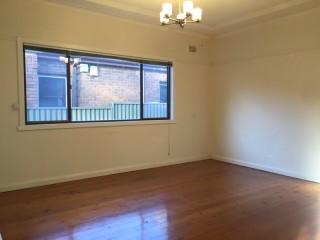 View profile: Cozy 3 Bedroom Family Home in a Peaceful Suburb!!