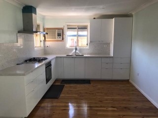 View profile: Lovely Three Bedroom Home!!