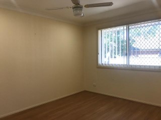 View profile: Quality Villa Complex- Air Conditioned!