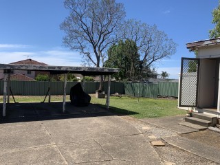 View profile: Spotless Renovated Half House- Excellent Location!