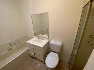 View profile: Walk to Station! 3 Bedroom Townhouse!