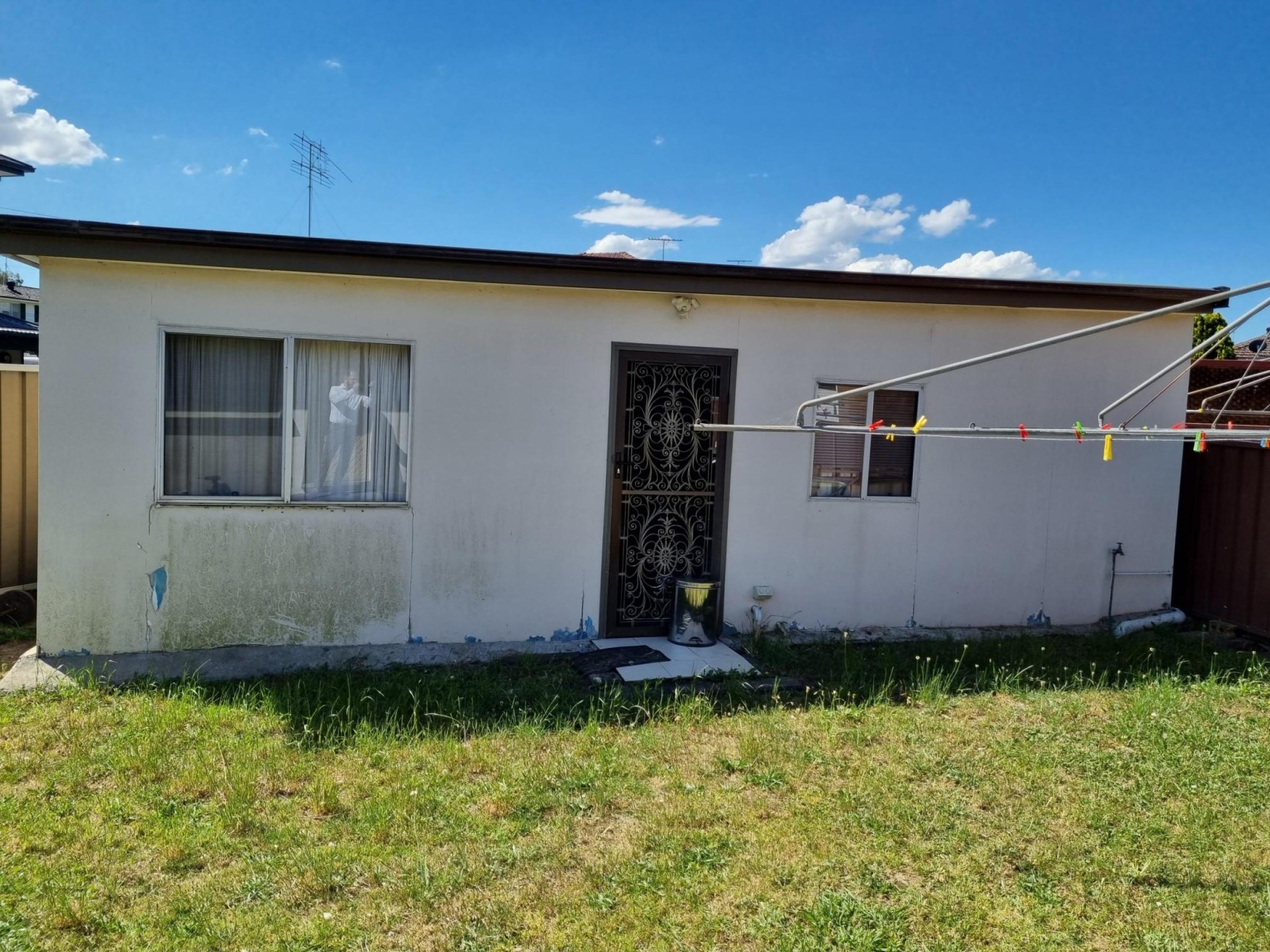 Fantastic One Bedroom Granny Available !