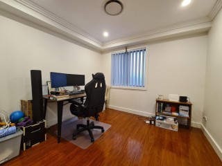 View profile: 3 Bed Townhouse in Girraween School Catchment