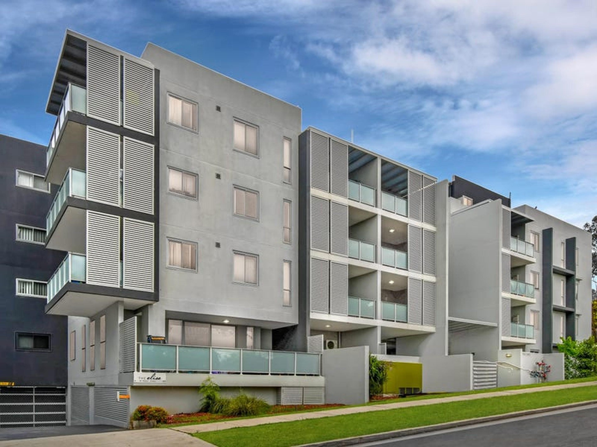 Stunning Unit with massive wrap around courtyard!