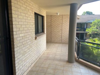 View profile: Ensuite! Gas cooking!  A/C! Pool in Complex!