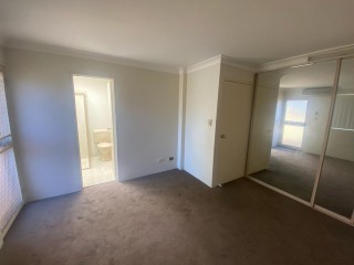 View profile: Catchment for sought after schools! Access to Pool and Tennis Courts! Gas Cooking!!