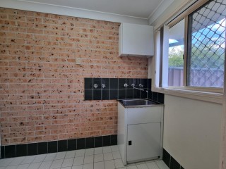 View profile: Quality 3 bedroom villa, Double Garage- Walk to station!