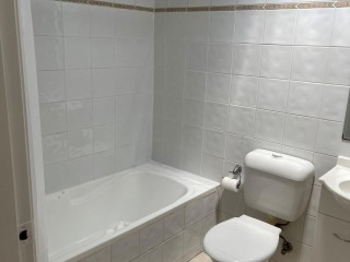 View profile: Out-standing Location!! Freshly Painted and Renovated!