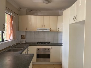 View profile: Freshly painted apartment!!! One Minute to Station!!