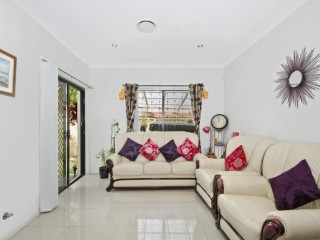 View profile: Catchment for Girraween schools!