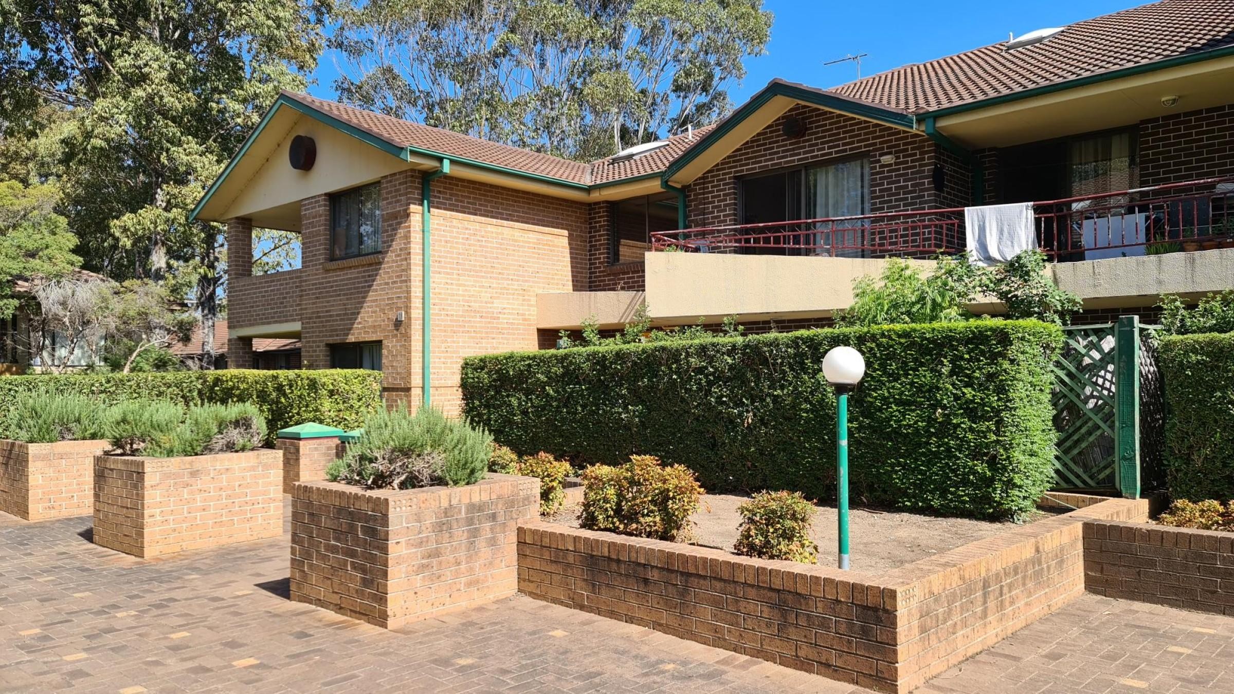 800 Metres to Station, Air Conditioning, Plus Gas Cooking!