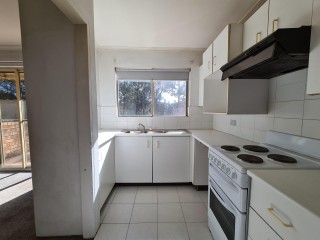 View profile: 3 Bedrooms!  2 Bathrooms!