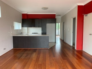View profile: Walk to Westmead Hospital & Station!