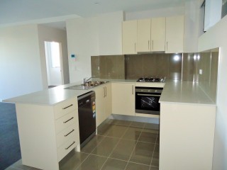 View profile: Superb Modern Unit with Courtyard & Air Conditioning