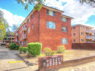 View profile: Fabulous spacious unit in the heart of Wentworthville - boasts location!