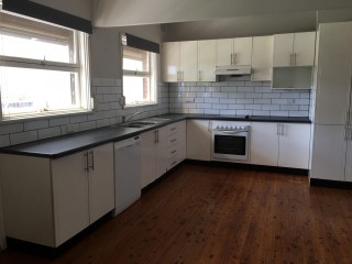 View profile: 3 bedrooms and Pet Friendly Home