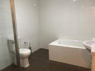 View profile: 2 Bedrooms! 2 Bathrooms! 2 Minutes to Station!