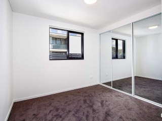 View profile: Quality Modern Apartment-3 Minutes to Station!