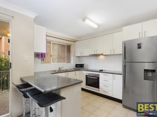 View profile: Stroll to Station! Opposite Woolworth's Shopping Centre!