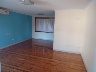 View profile: Beautiful home in convenient location!!