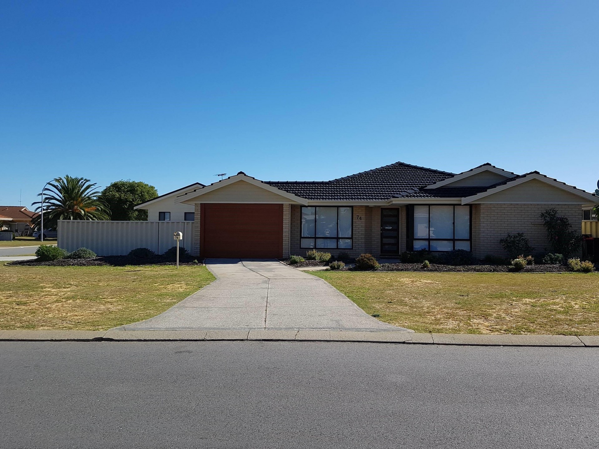 Outstanding 'Just Like Brand New'- 4 Bedroom Family Home