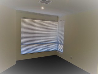 View profile: Outstanding 'Just Like Brand New'- 4 Bedroom Family Home