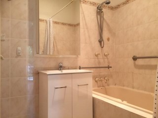 View profile: Spacious Family Home - Great Location!