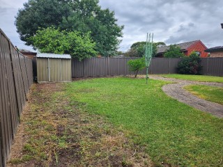 View profile: Spacious Family Home Close to Schools & Shopping Centre