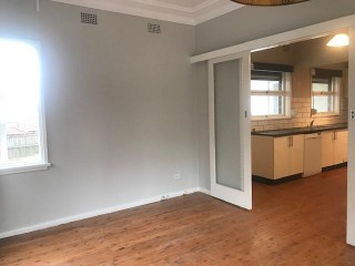 View profile: 3 bedrooms and Pet Friendly Home