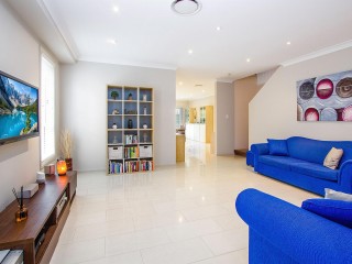 View profile: 4 Bedrooms! 2 Bathrooms!