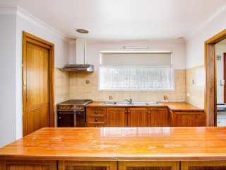 View profile: Convenient Location with air conditioning and private yard
