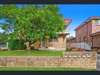 View profile: 2 BEDROOM UNIT, EXCELLENT LOCATION IN PEACEFUL SETTING