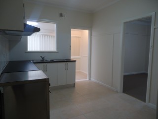 View profile: Gas Cooking and Short Stroll to Station!