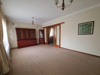 View profile: Outstanding Location! 5 Minute Walk to Westmead Station!
