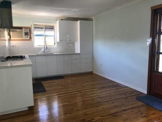 View profile: Lovely Three Bedroom Home!!