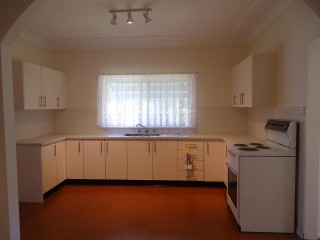View profile: Freshly painted & Fully Fenced Yard