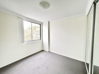 View profile: Bright and Convenient Unit, Close to All Amenities