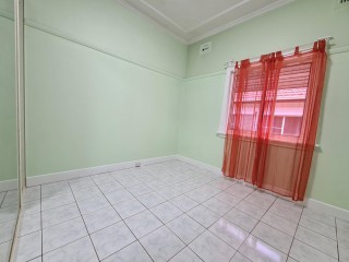 View profile: Large Four Bedroom Home & Walk to Station & Shopping Centre!