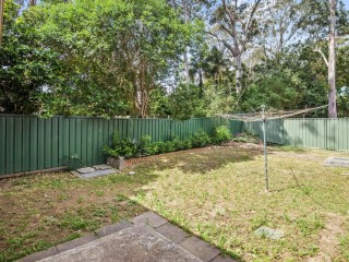 View profile: Large Full Brick 4 Bed Duplex- Walk to Station & Shops!