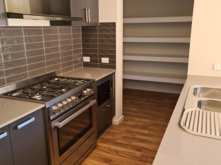 View profile: Massive BRAND NEW Duplex! 4 Bedrooms!