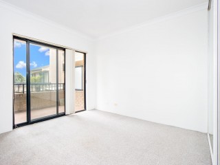 View profile: 5 Minutes Walk to Station!