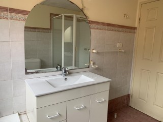 View profile: 3 Bedrooms!, 2 Bathrooms! Air Conditioning