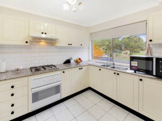 View profile: Five minutes walk from Station!!