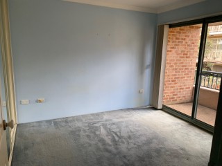 View profile: 5 Minutes to Station & Shopping Centre!