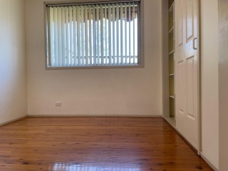 View profile: Convenient Three Bedroom House!!