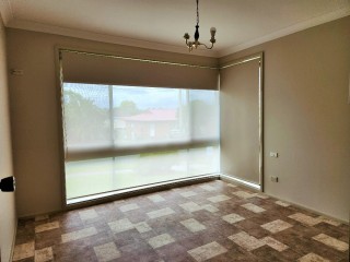 View profile: Spacious Family Home Close to Schools & Shopping Centre