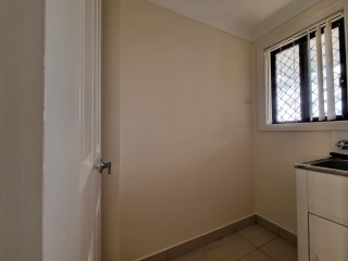 View profile: 3 Bedrooms, 2 Bathrooms Walk to Station
