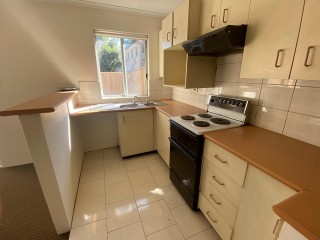 View profile: Walk to Station! 3 Bedroom Townhouse!
