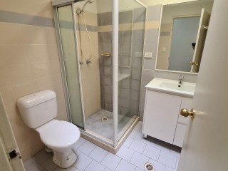 View profile: 800 Metres to Station, Air Conditioning, Plus Gas Cooking!